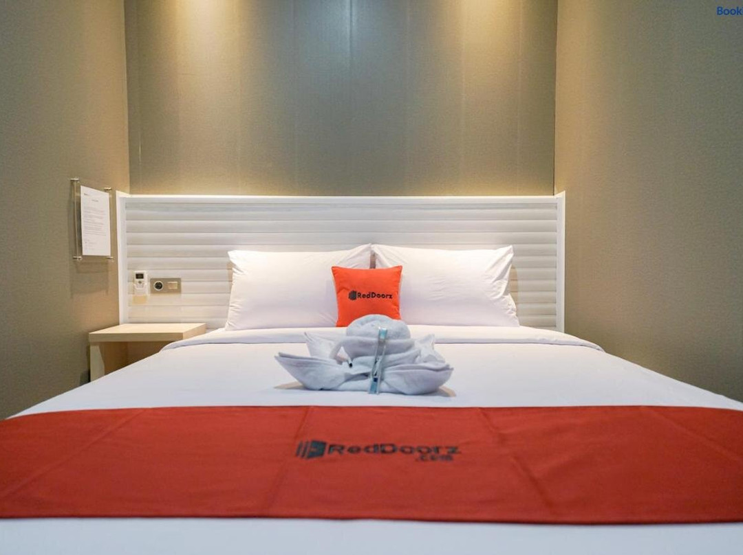 RedDoorz Near Exit Toll Sirkuit Sentul