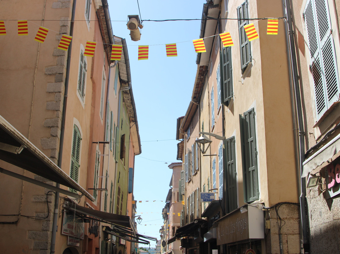 Centre Vile Saint-Maximin-la-Sainte-Baume景点图片