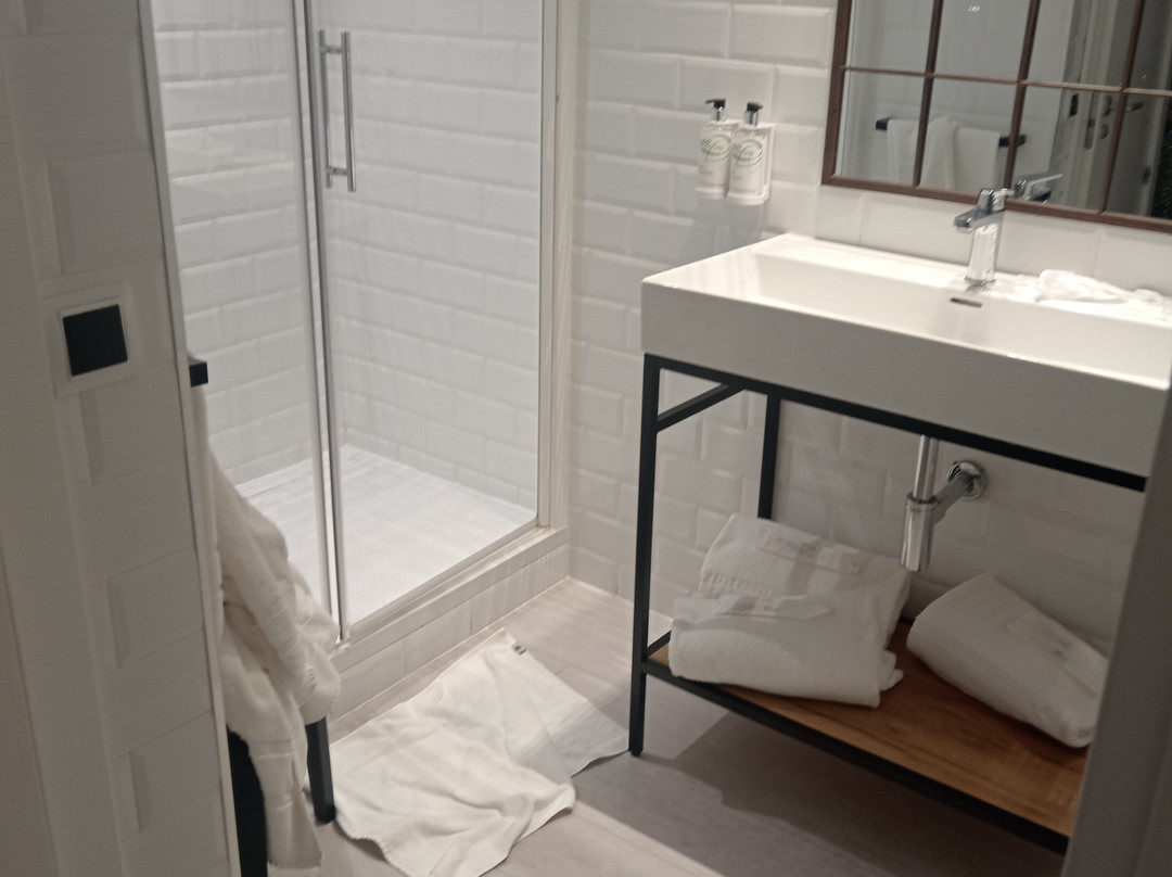 Fly Rooms Madrid Airport主图