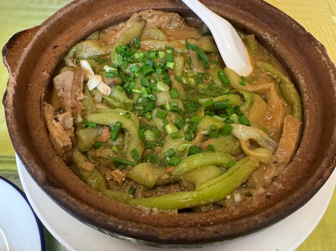 东兴黄鳝饭店主图