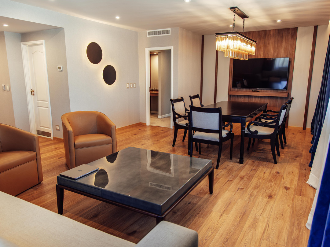 Naindo Park Hotel主图