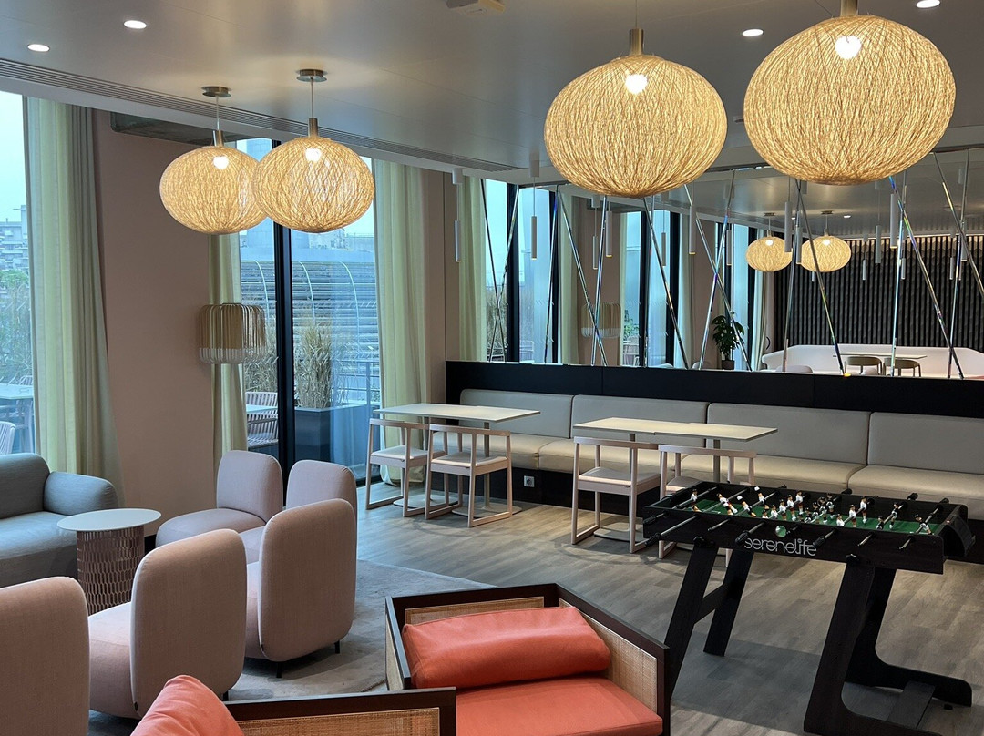 Okko Hotels Paris La Défense主图