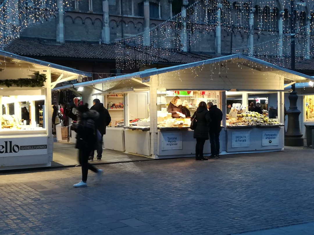 Piazza Trento e Trieste景点图片