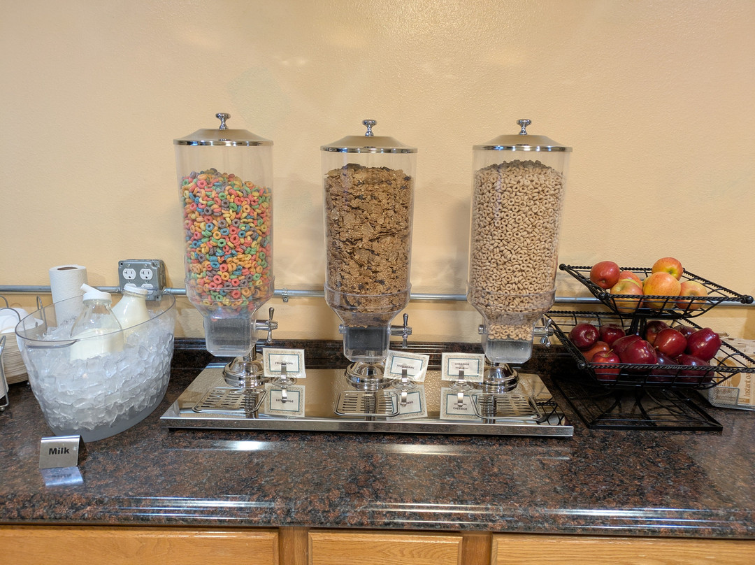 Super 8 by Wyndham Carson City主图