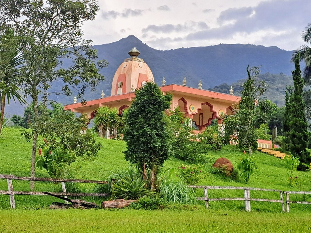 Hospedaria Nova Gokula - Lótus --Pindamonhangaba必去景点