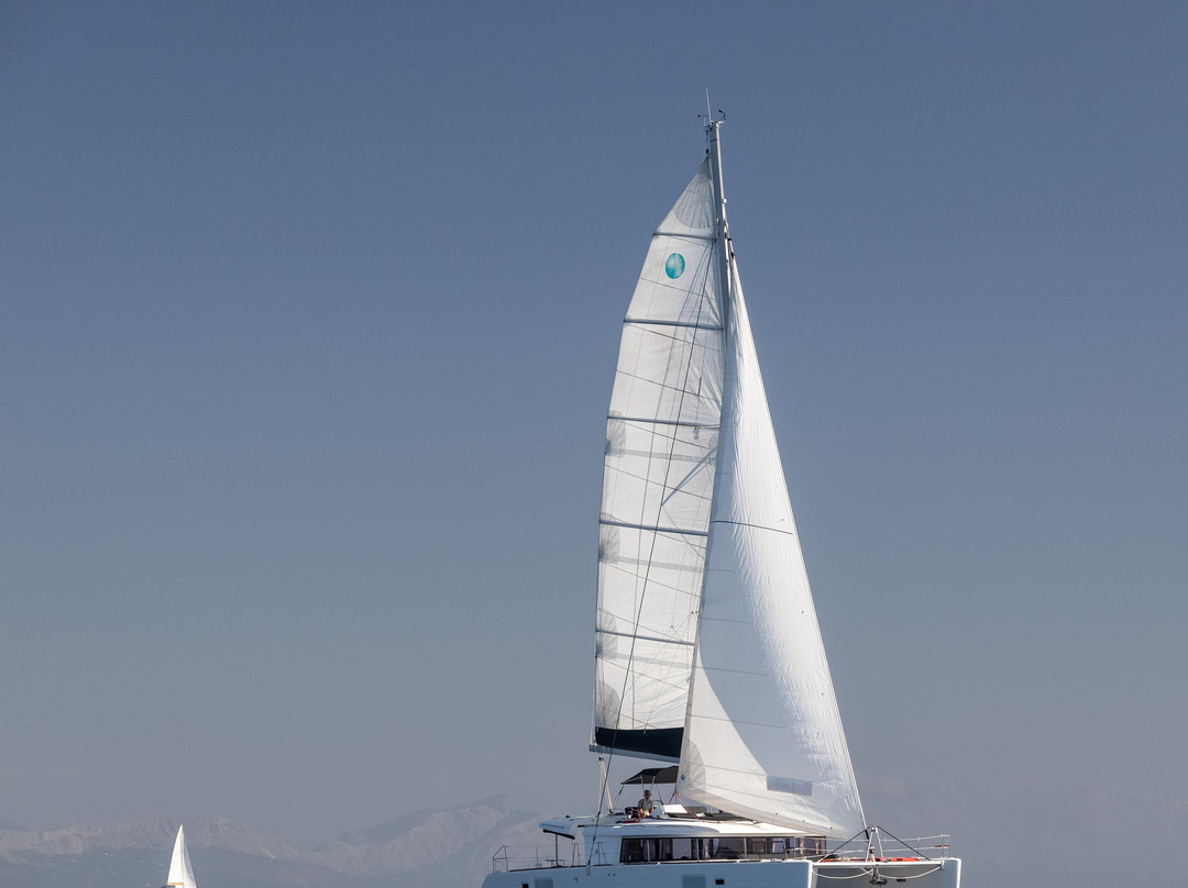 Crew Catamaran Falco Croatia-杜基拉必去景点