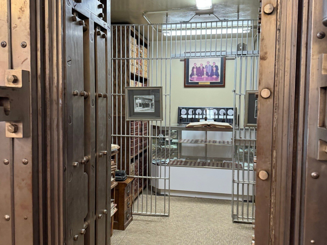 Arnim Archives and Museum景点图片