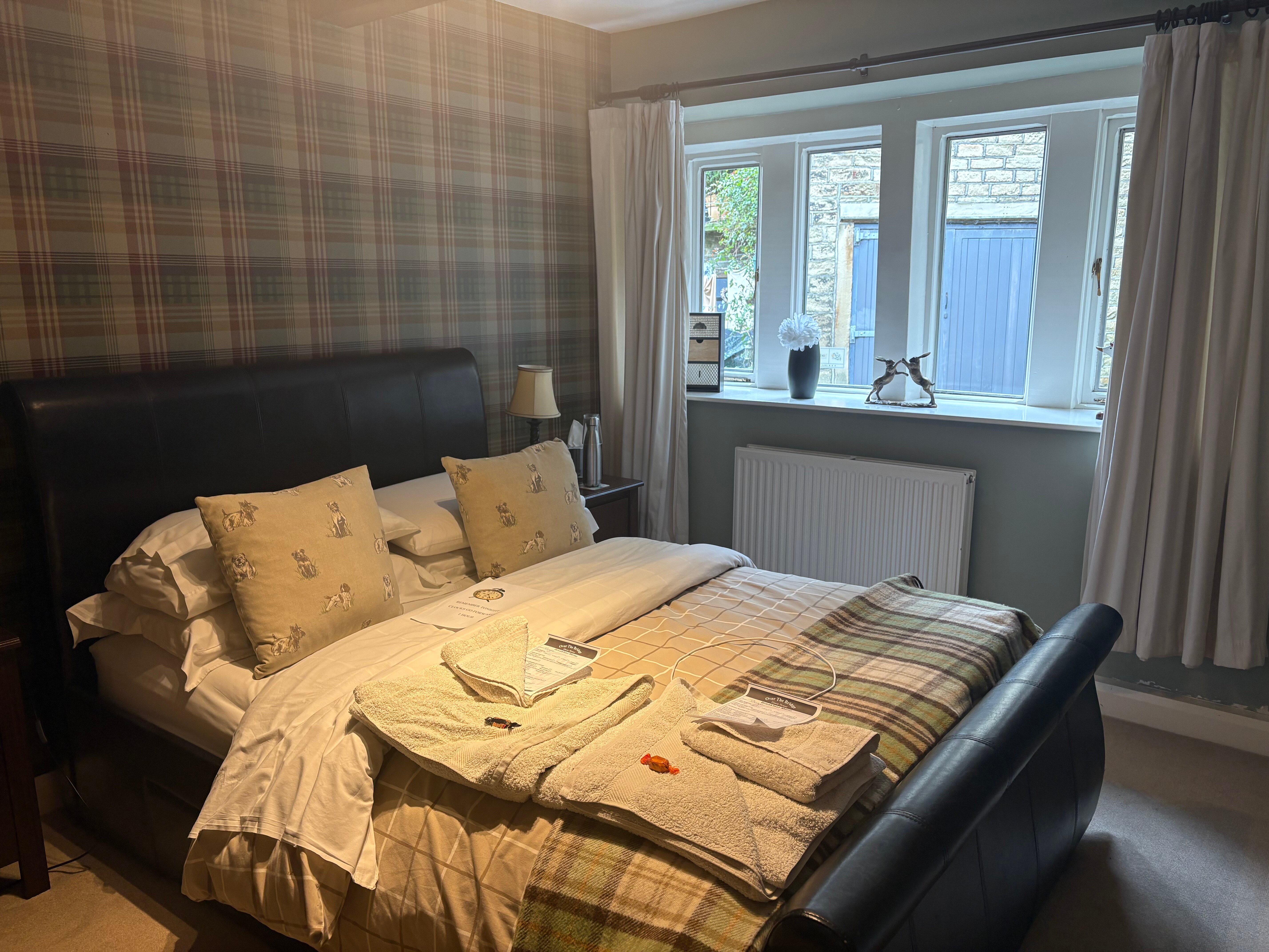 Over the Bridge Bed & Breakfast-官方