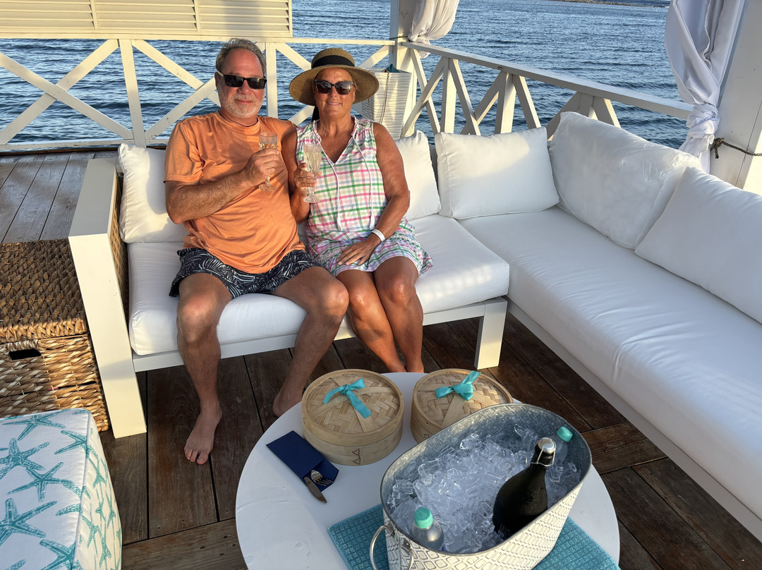 Serene Floating Massage-萨瓦内塔必去景点