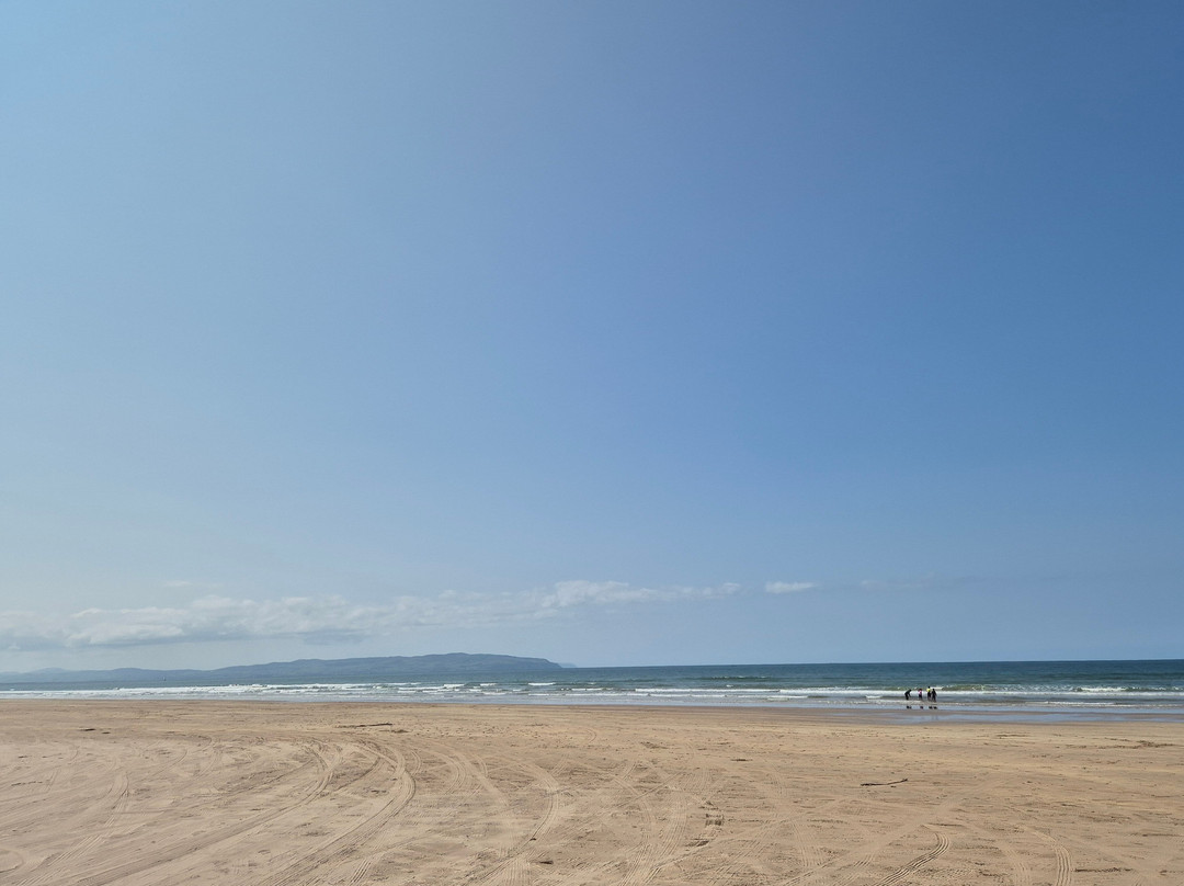 Portstewart Strand - National Trust景点图片