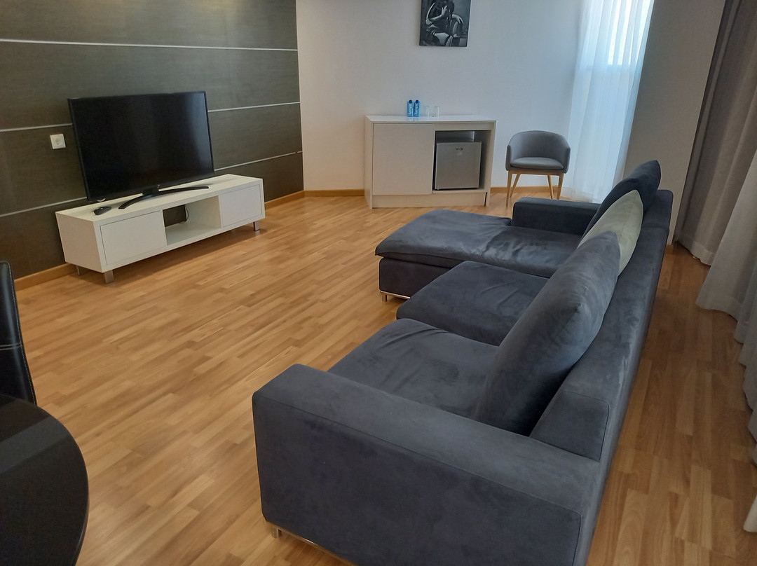 库列拉假日酒店主图