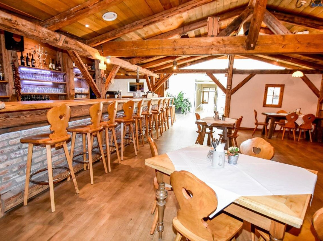 纽因堡酒店住宿-Sporthotel Neuburg
