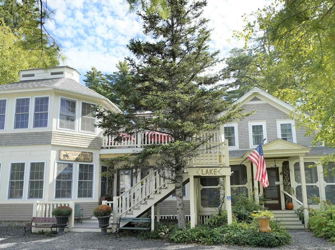 Big Moose Inn, Cabins & Campground主图