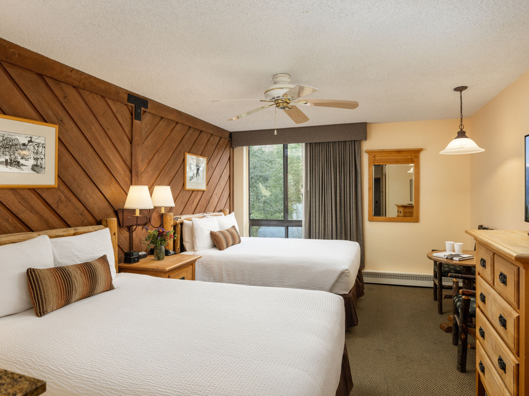 Stonebridge Inn主图