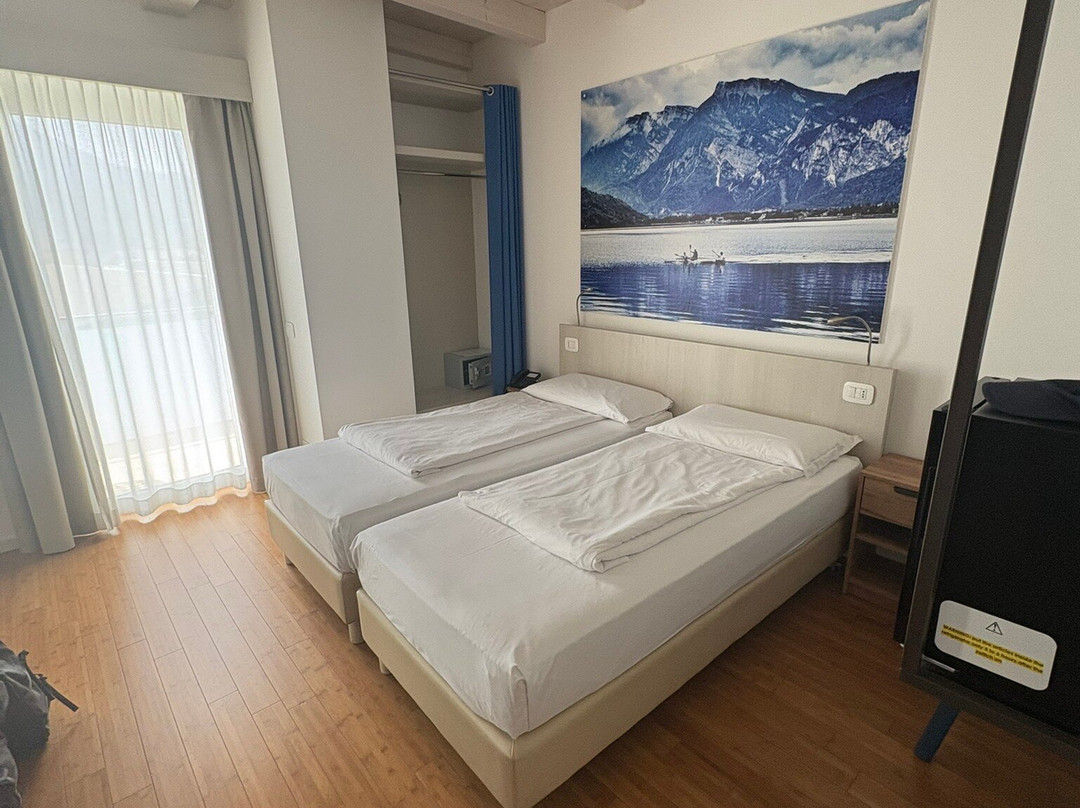 埃拉珊卓酒店主图