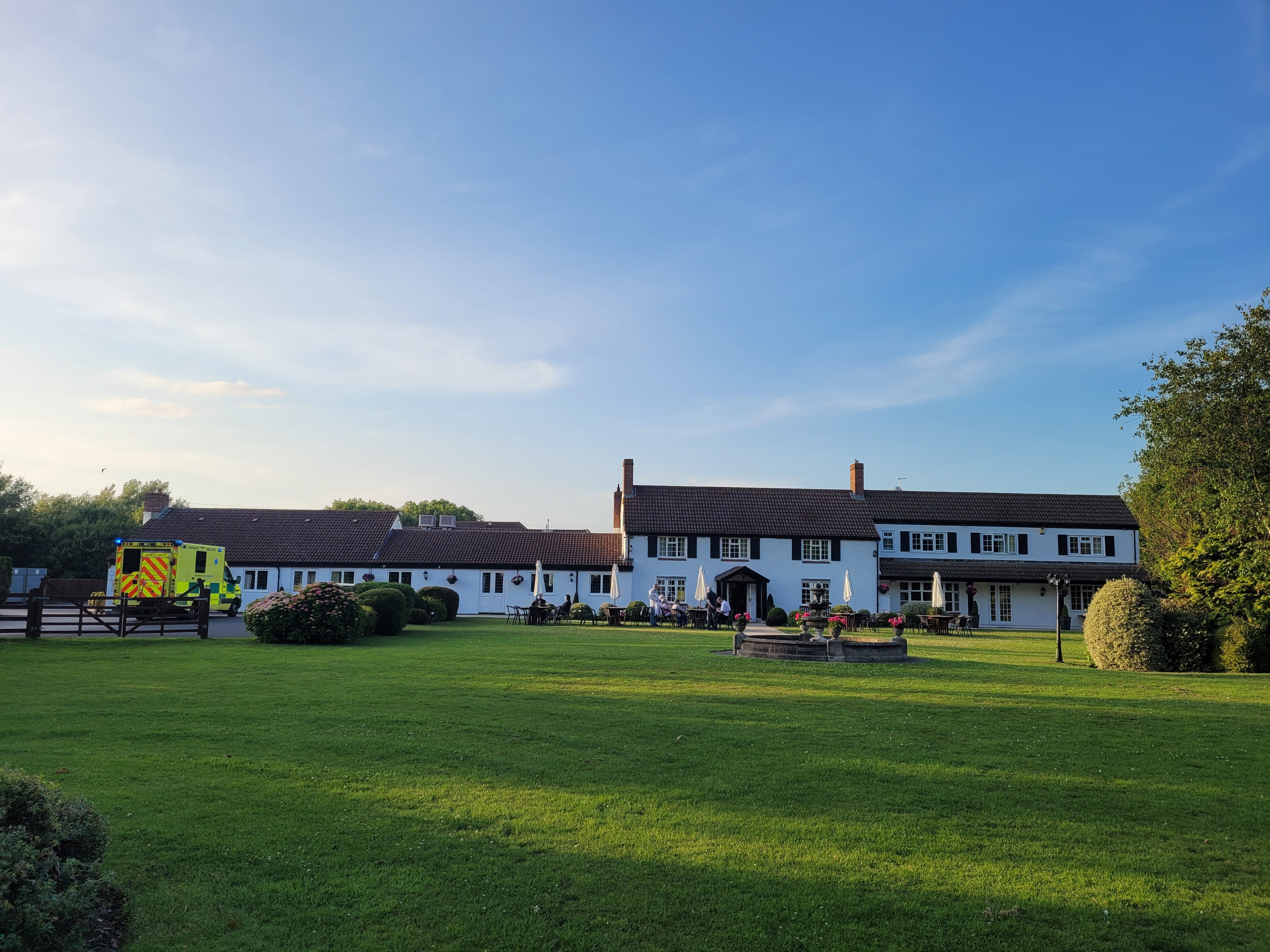 Batch Country House-官方