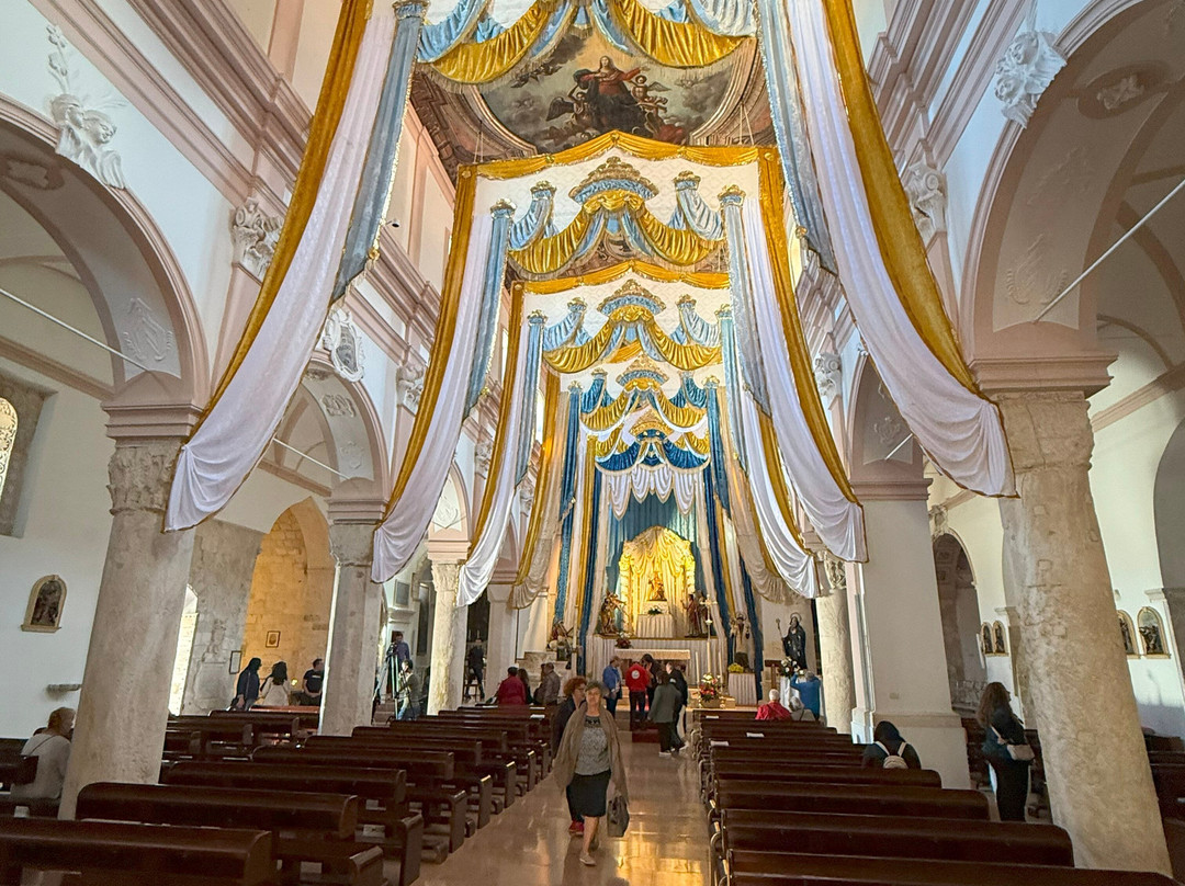 Cattedrale di Santa Maria Assunta-维耶斯泰必去景点