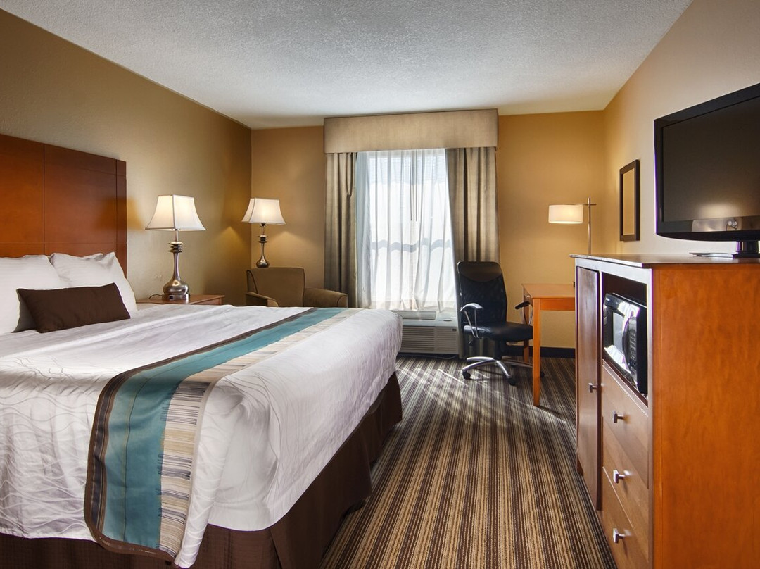 Best Western Plus Seawall Inn & Suites By The Beach