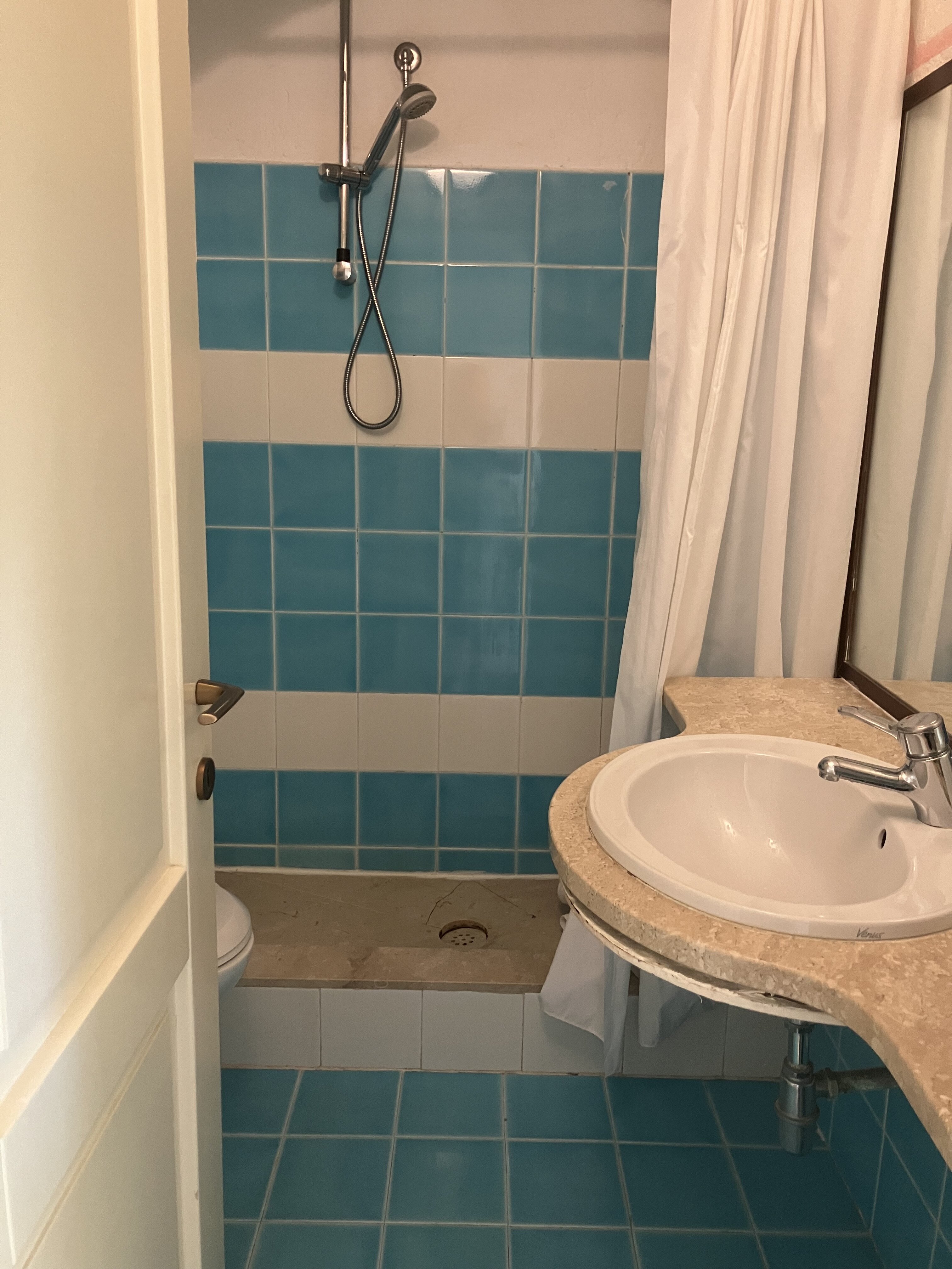 Grand Hotel Smeraldo Beach-浴室