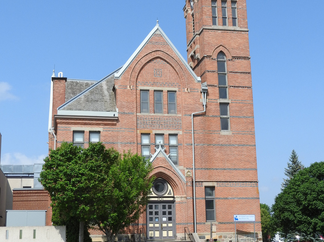 1883 Stutsman County Courthouse-Jamestown必去景点