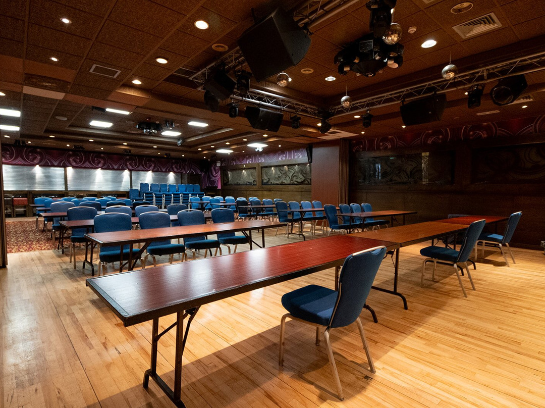 特拉利大酒店主图