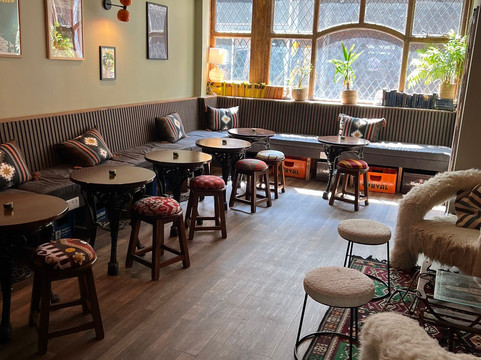 The Flat Earth-切斯特必去景点