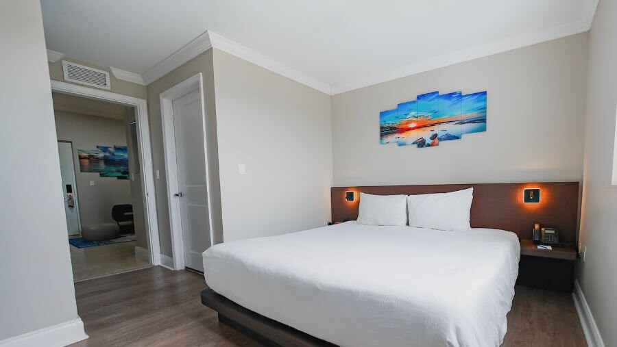 Nuvo Suites Hotel主图