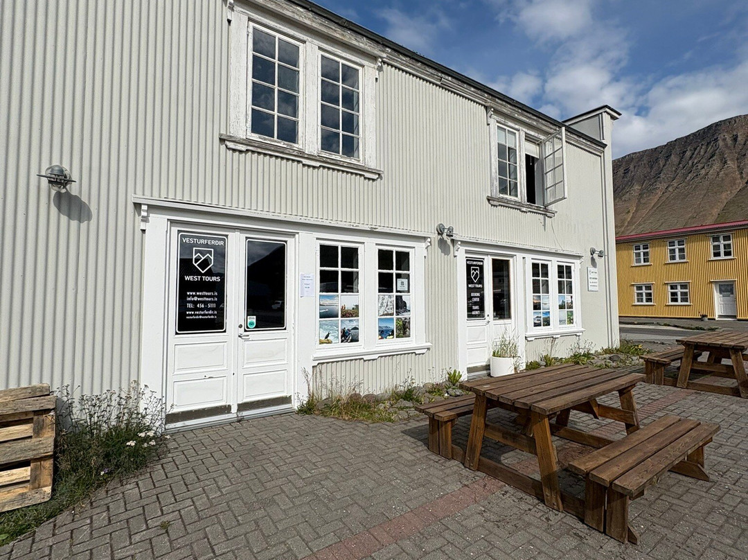 West Tours-伊萨菲厄泽必去景点