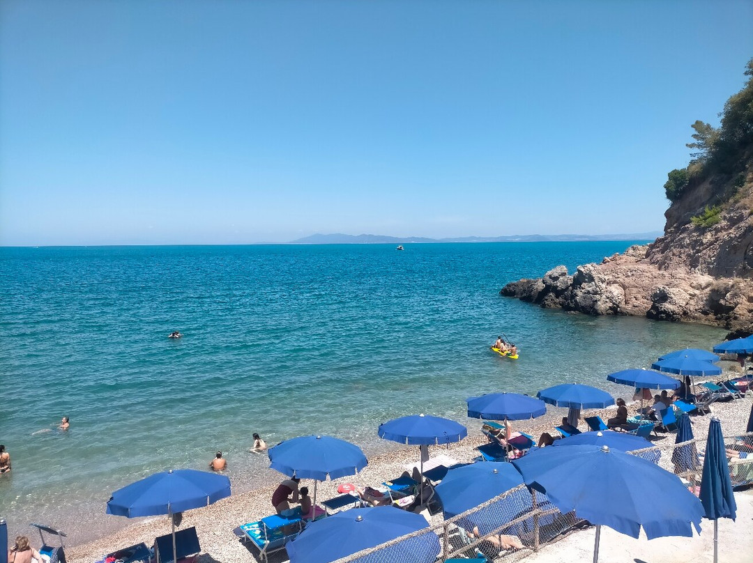 Spiaggia Libera La Cantoniera-圣托斯特凡诺港必去景点