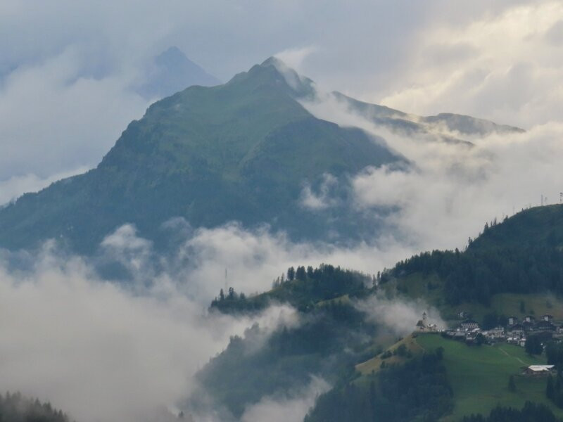 Monte Migogn-罗卡皮耶托雷必去景点