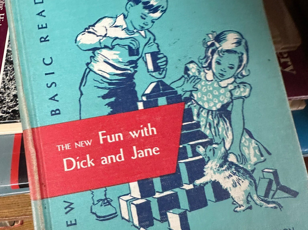 Two Old Goats Antiques-Trenton必去景点