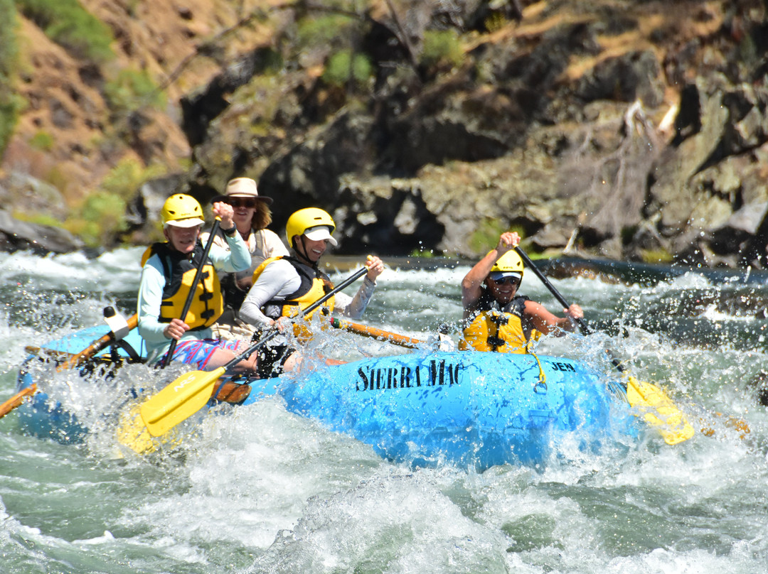 Sierra Mac River Trips-格罗夫兰必去景点