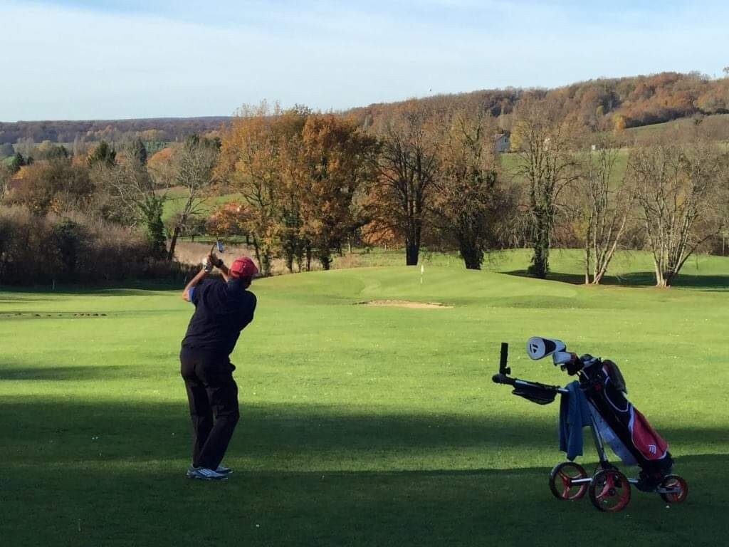 Golf Club du Chateau de Bournel-Cubry必去景点