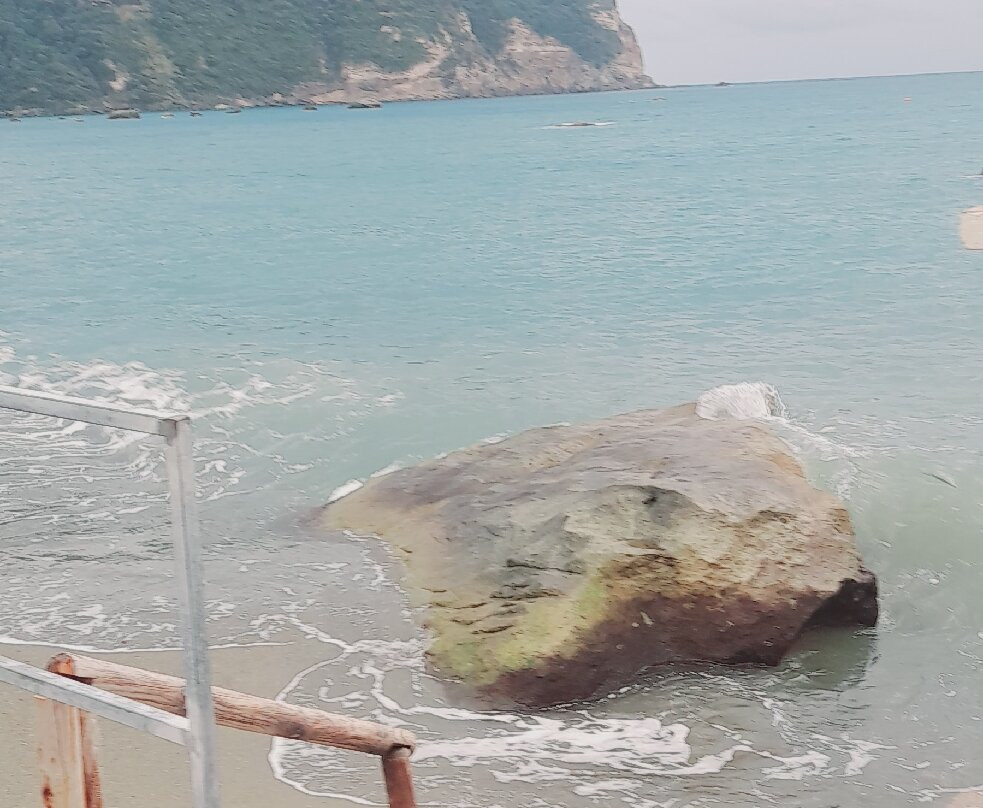 Spiaggia di Cava dell'Isola-福里奥必去景点