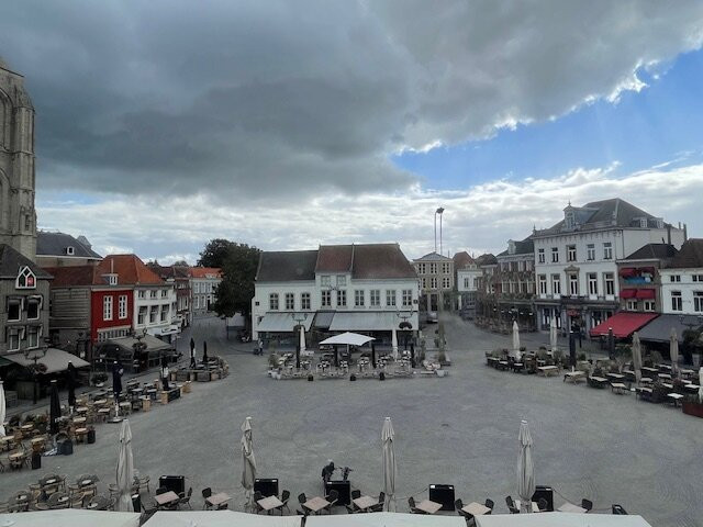 Grand Cafe Hotel de Bourgondier主图