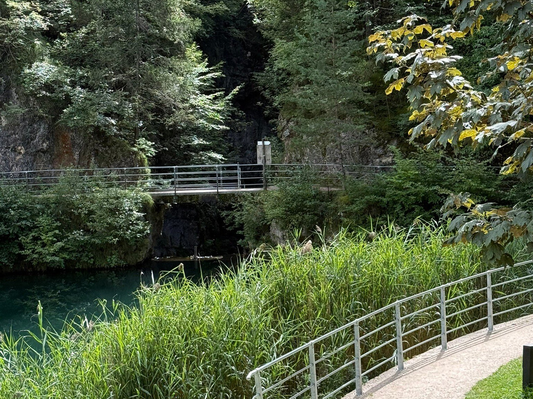Lago Smeraldo-Fondo必去景点