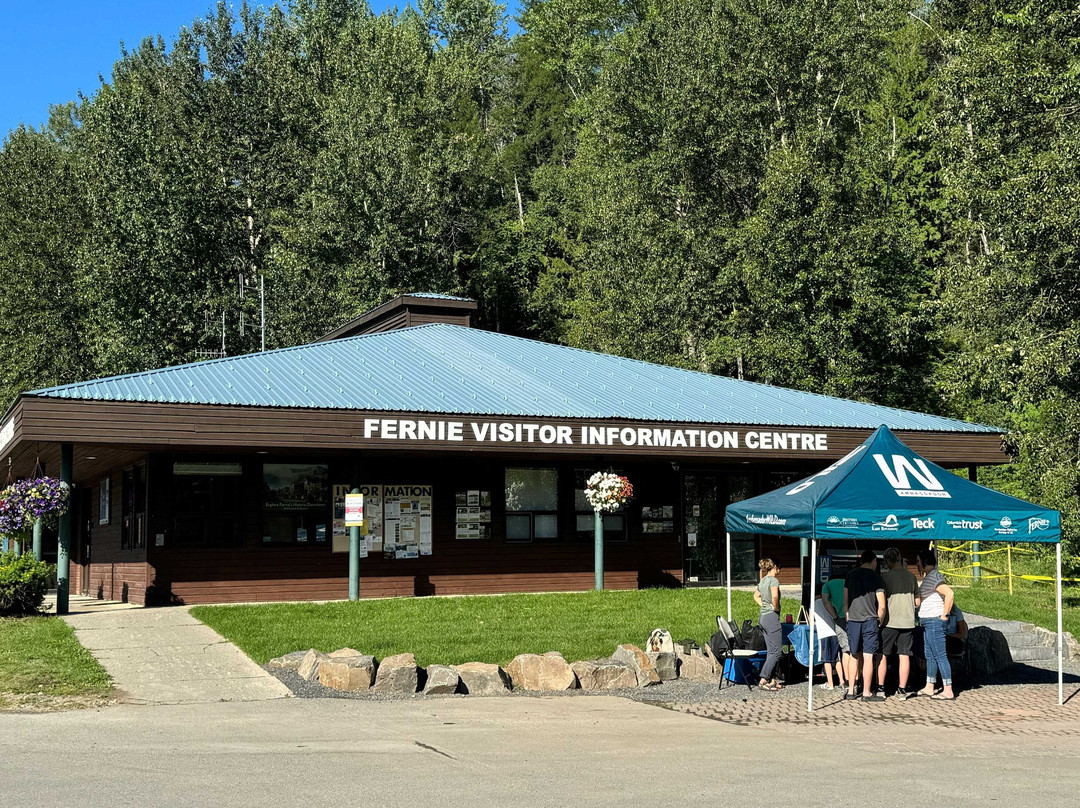 Fernie Visitor Information Centre-弗尼必去景点