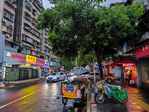 蜂巢山路小商品夜市-厦门市必去景点