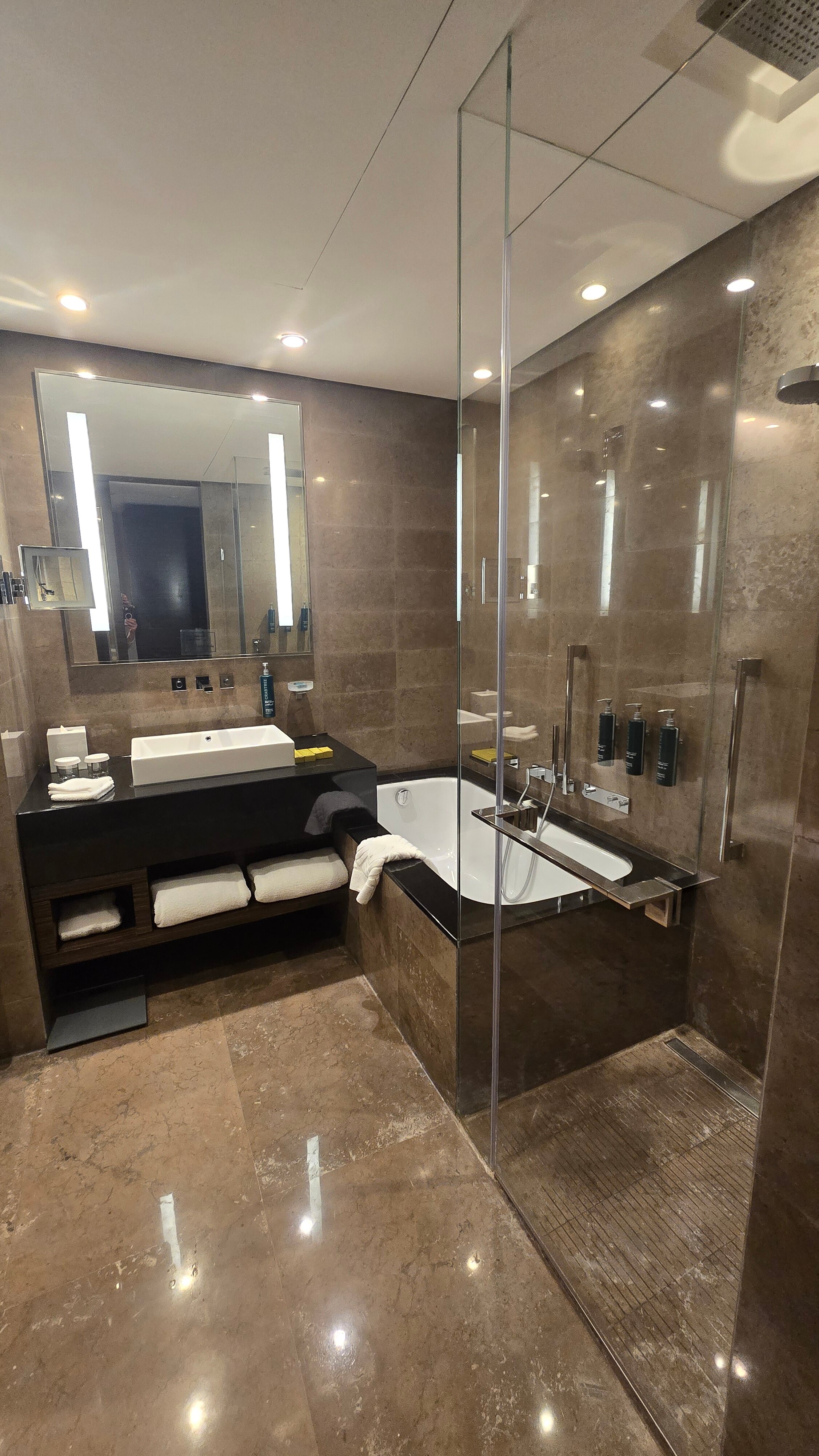 Hilton Riyadh Hotel & Residences-浴室