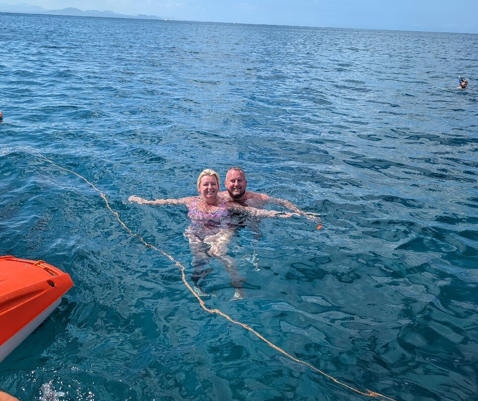 Chillout Cruises-布兰卡滩必去景点