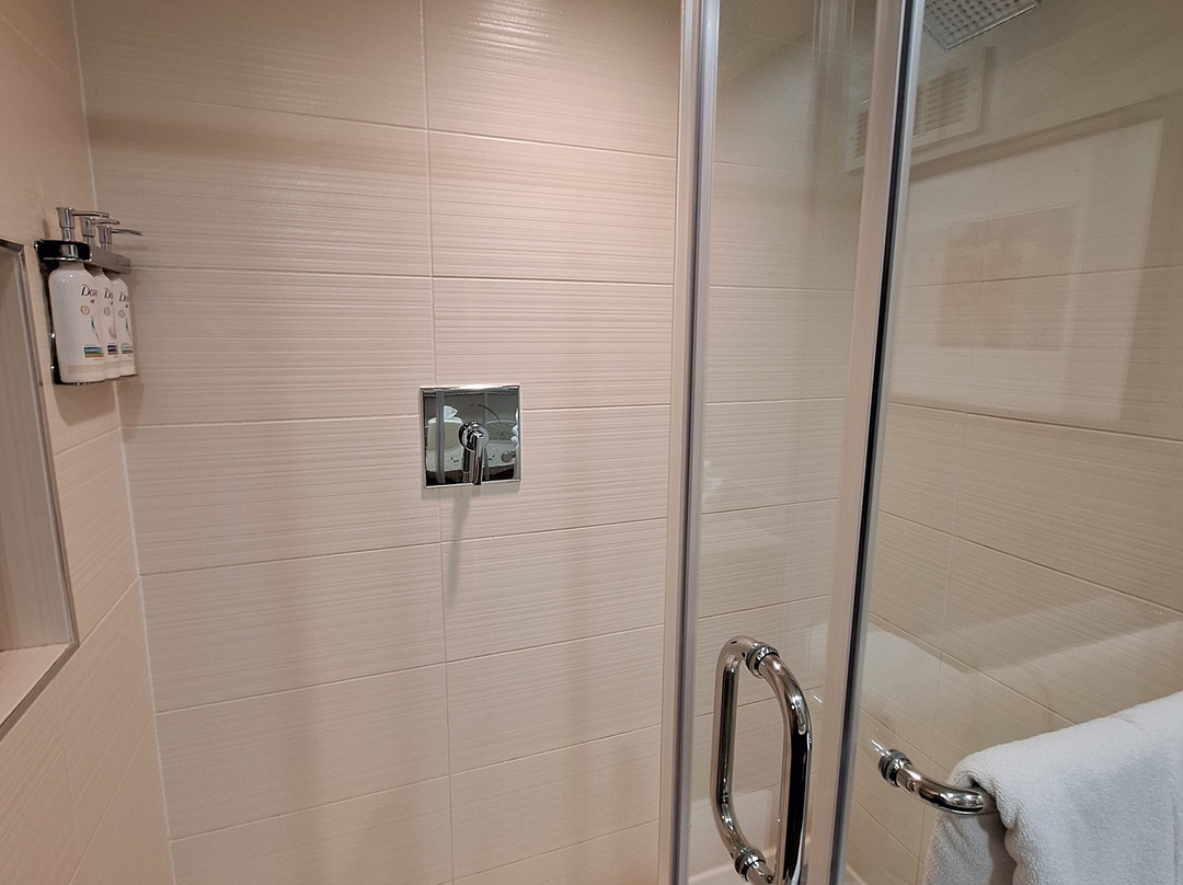 辛辛那提滨河假日酒店主图