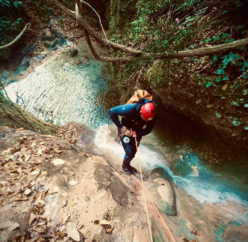 Centro Canyoning Crazy Water by Natura Avventura-Scheggino必去景点