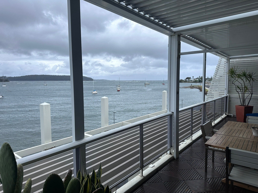 Bay Breeze Boutique Motel主图