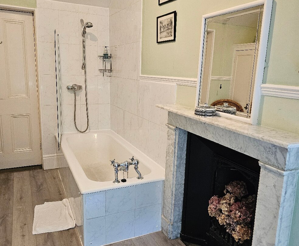 Hollybank House主图