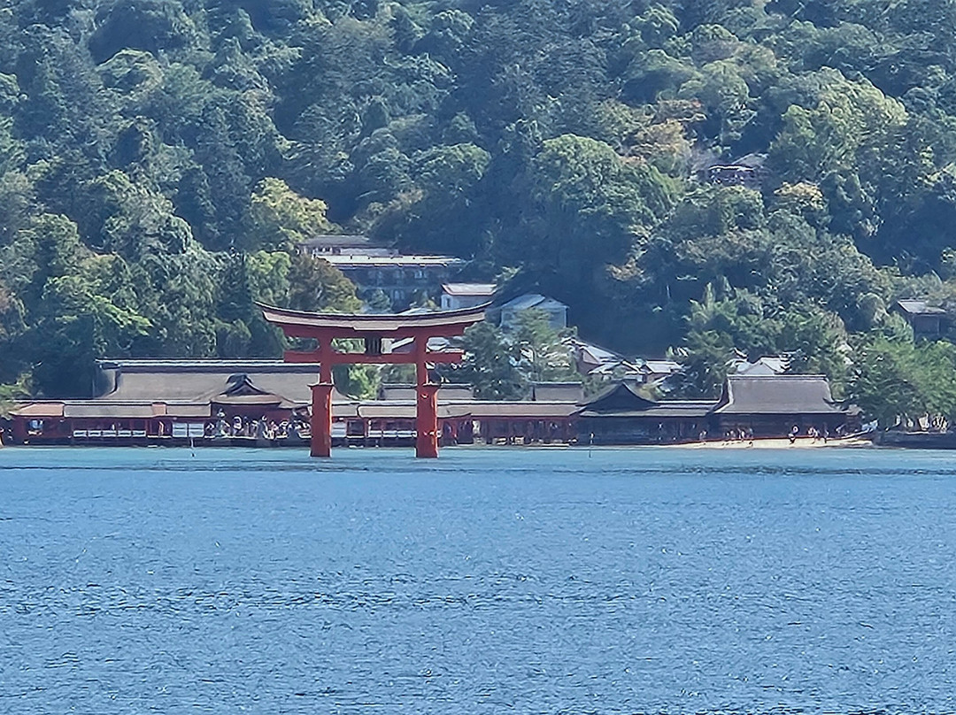 Itsukushima Shrine Torii-廿日市市必去景点