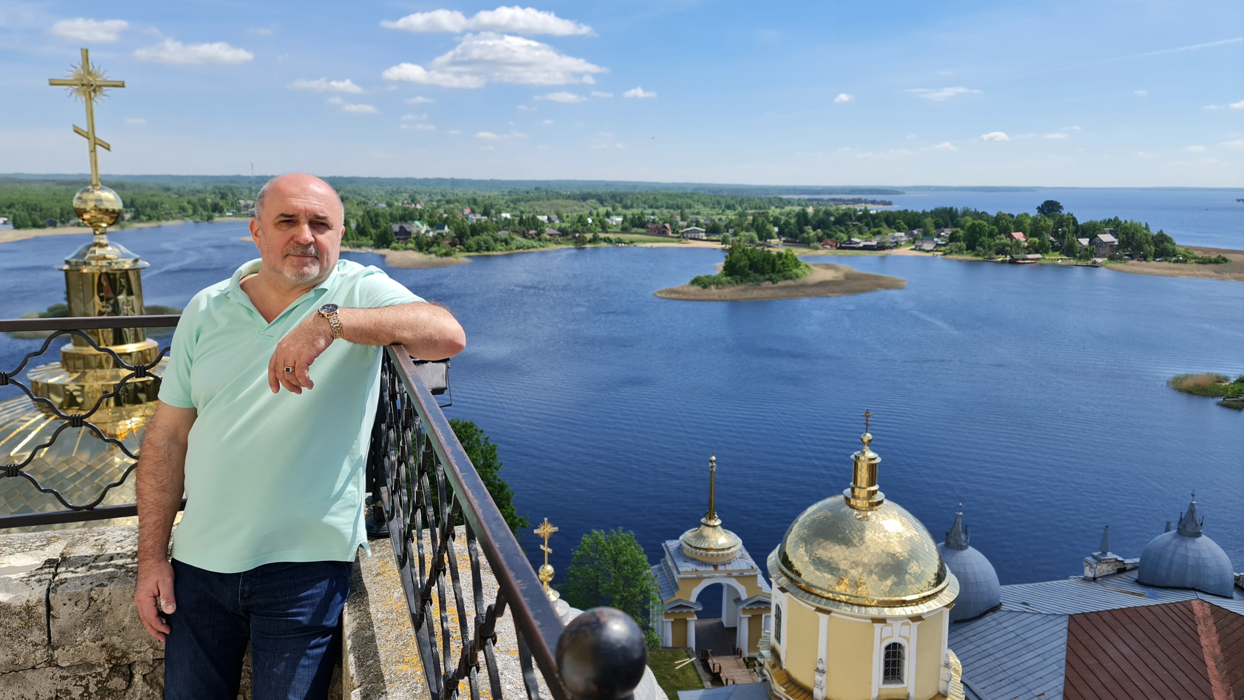 Svetlica Hotel-官方