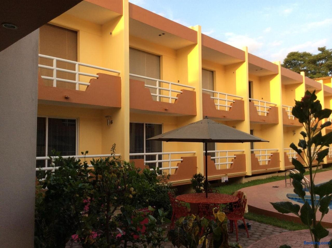 伊达尔戈酒店住宿-Hotel La Media Luna Inn