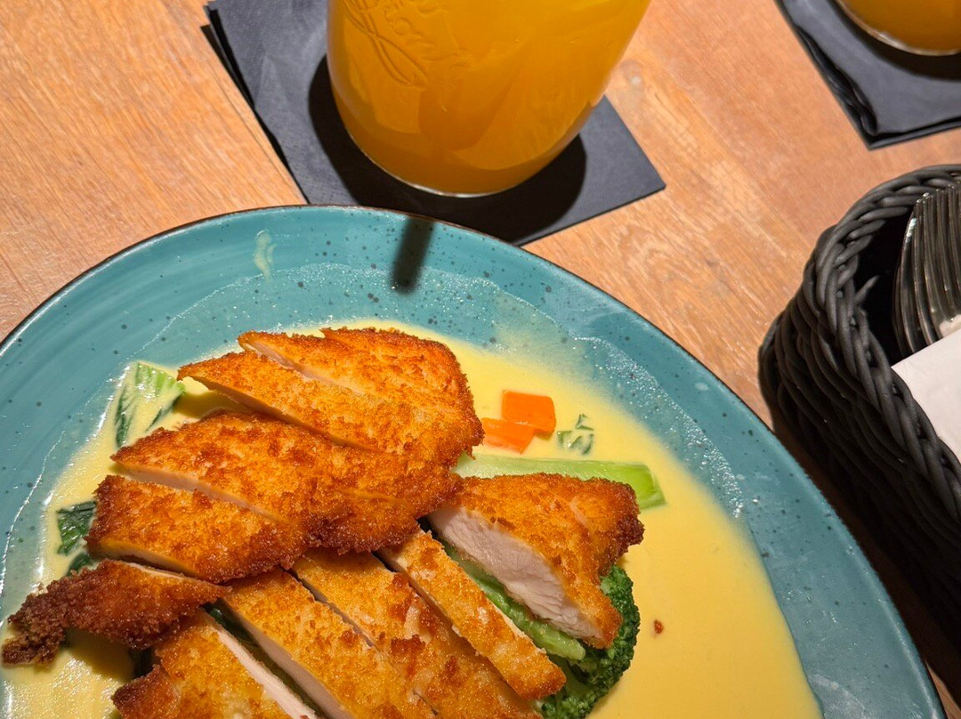 Lê & Vi Asian Street Kitchen