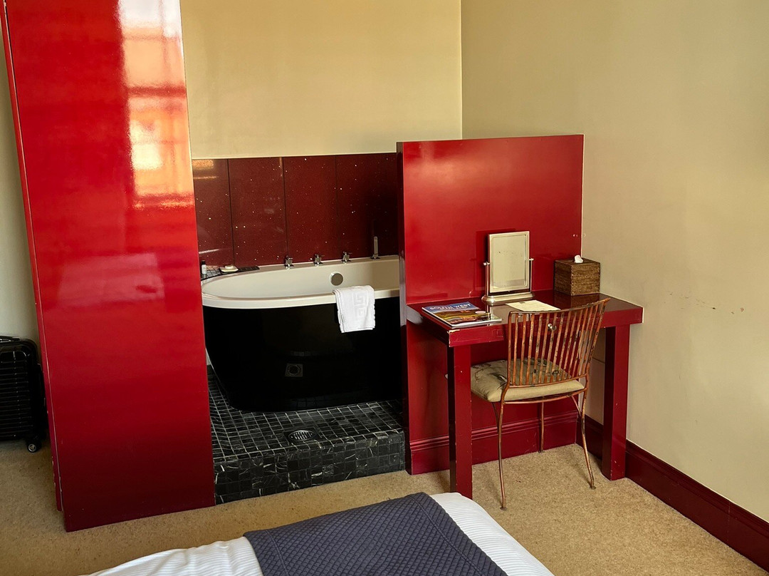 The Buccleuch & Queensberry Arms Hotel主图