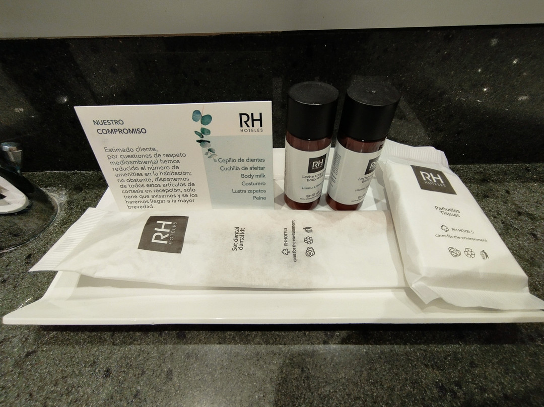 索罗拉特罗酒店主图